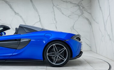 McLaren 570S Spider 34