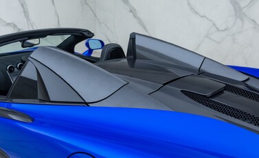 McLaren 570S Spider 31