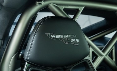 Porsche 911 GT3 RS Weissach (991.2) 14