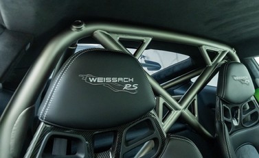 Porsche 911 GT3 RS Weissach (991.2) 15