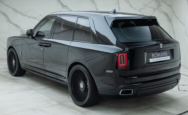 Rolls-Royce Cullinan 9