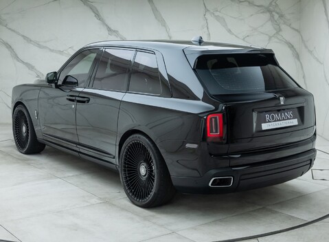 Rolls-Royce Cullinan 9