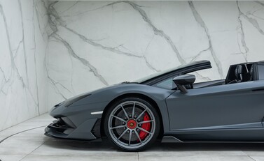 Lamborghini Aventador LP 770-4 SVJ ROADSTER 50