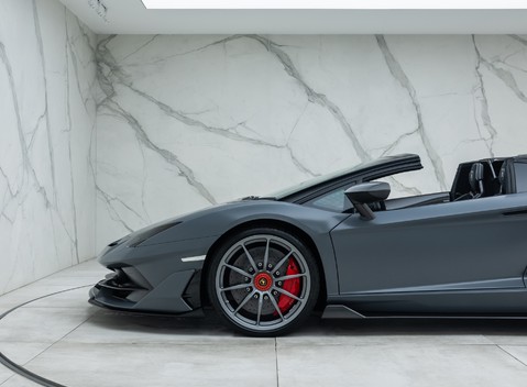 Lamborghini Aventador LP 770-4 SVJ ROADSTER 50