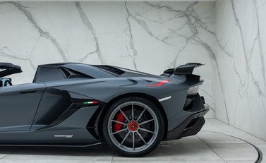 Lamborghini Aventador LP 770-4 SVJ ROADSTER 51