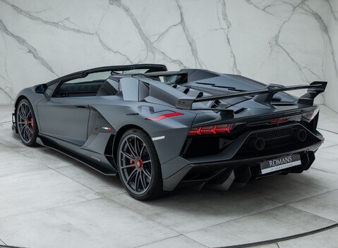 Lamborghini Aventador LP 770-4 SVJ ROADSTER 12