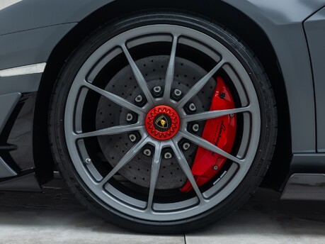 Lamborghini Aventador LP 770-4 SVJ ROADSTER