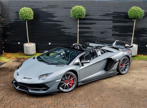 Lamborghini Aventador SVJ LP 770-4 ROADSTER 2