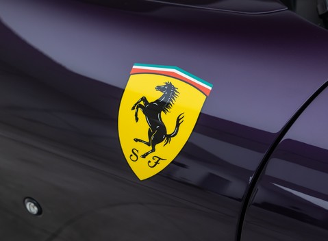 Ferrari Roma SPIDER 33