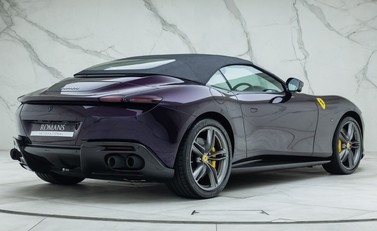 Ferrari Roma SPIDER 5