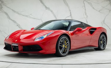 Ferrari 488 SPIDER 2