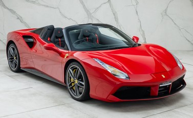 Ferrari 488 SPIDER 11