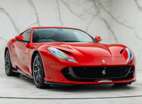 Ferrari 812 Superfast 6