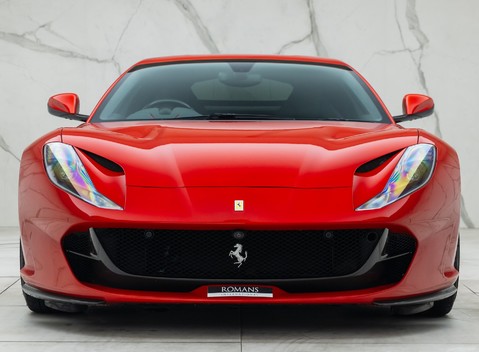 Ferrari 812 Superfast 4