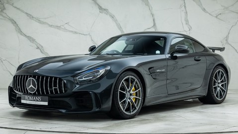 Mercedes-Benz AMG GT R 