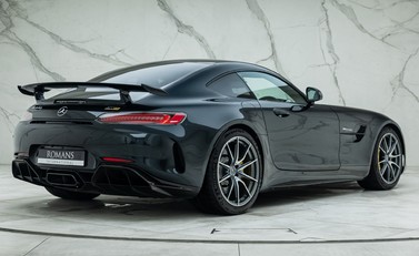 Mercedes-Benz AMG GT R 3