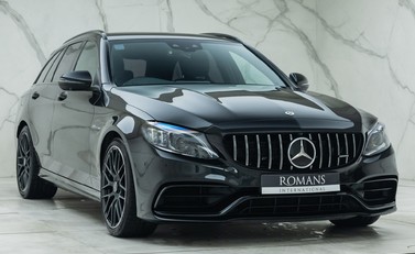 Mercedes-Benz C Class AMG C 63 ESTATE 6