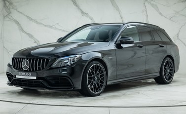 Mercedes-Benz C Class AMG C 63 ESTATE 1