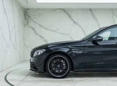 Mercedes-Benz C Class AMG C 63 ESTATE 33