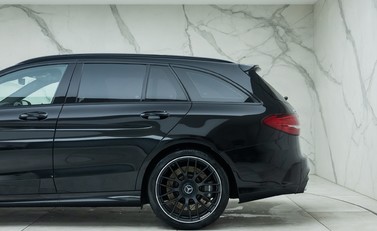 Mercedes-Benz C Class AMG C 63 ESTATE 34