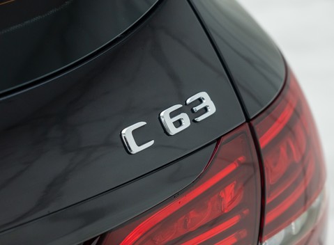 Mercedes-Benz C Class AMG C 63 ESTATE 31