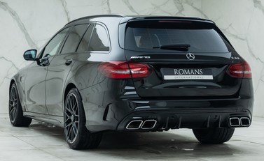 Mercedes-Benz C Class AMG C 63 ESTATE 7