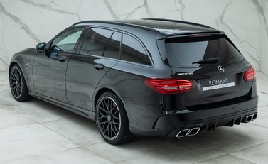 Mercedes-Benz C Class AMG C 63 ESTATE 9