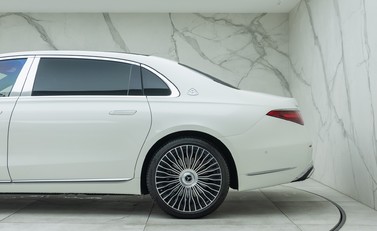 Mercedes-Benz S Class S580 MAYBACH FIRST CLASS 56