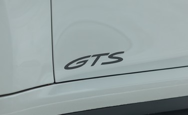 Porsche 911 Targa 4 GTS (992) 30