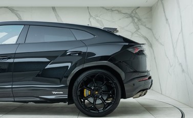 Lamborghini Urus PERFORMANTE 47