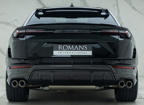 Lamborghini Urus PERFORMANTE 5