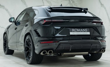 Lamborghini Urus PERFORMANTE 7