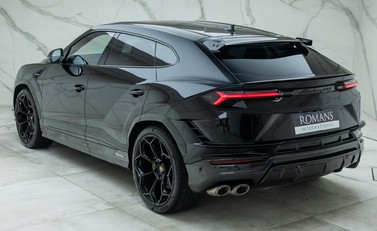 Lamborghini Urus PERFORMANTE 9