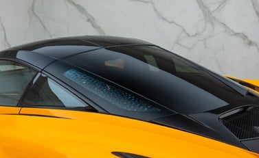 McLaren 720S 36