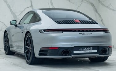 Porsche 911 Carrera T (992) 7