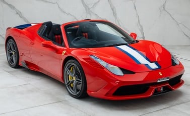 Ferrari 458 Speciale Aperta 11