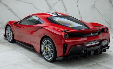 Ferrari 488 Pista 9