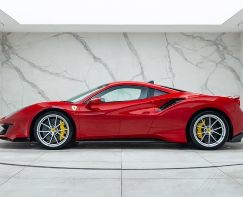 Ferrari 488 Pista 