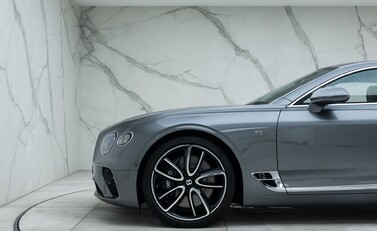 Bentley Continental GT First Edition 31