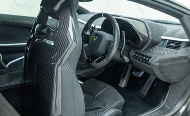 Lamborghini Aventador LP 780-4 ULTIMAE 16