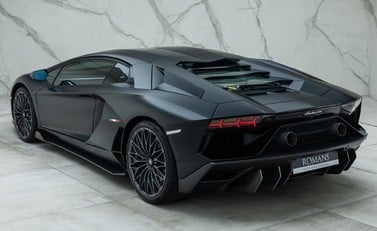 Lamborghini Aventador LP 780-4 ULTIMAE 11