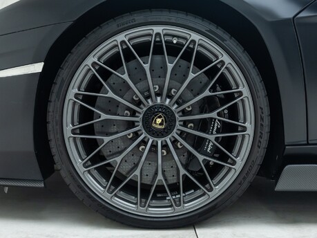 Lamborghini Aventador LP 780-4 ULTIMAE