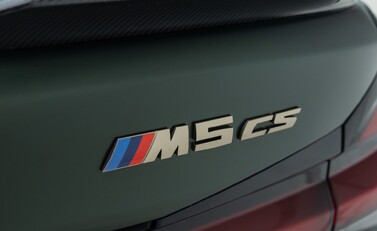 BMW M5 CS 42