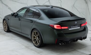 BMW M5 CS 9