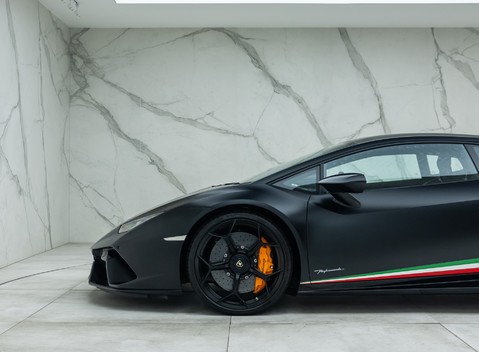 Lamborghini Huracan LP 640-4 PERFORMANTE 32