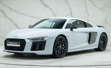 Audi R8 V10 PLUS 1