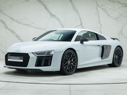 Audi R8 V10 PLUS