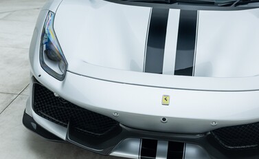 Ferrari 488 Pista 26