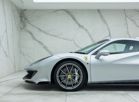 Ferrari 488 Pista 44