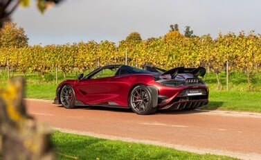 McLaren 765LT Spider 4